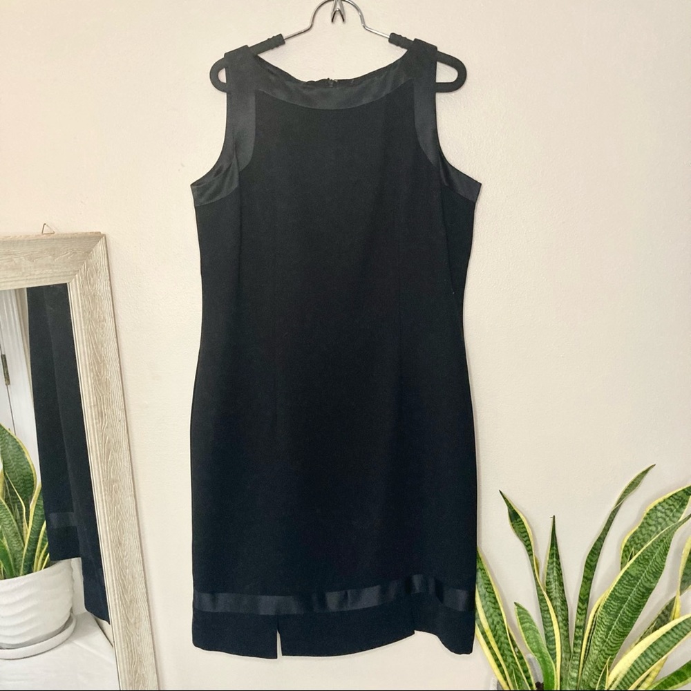 Amanda Smith Black Mid Length Dress